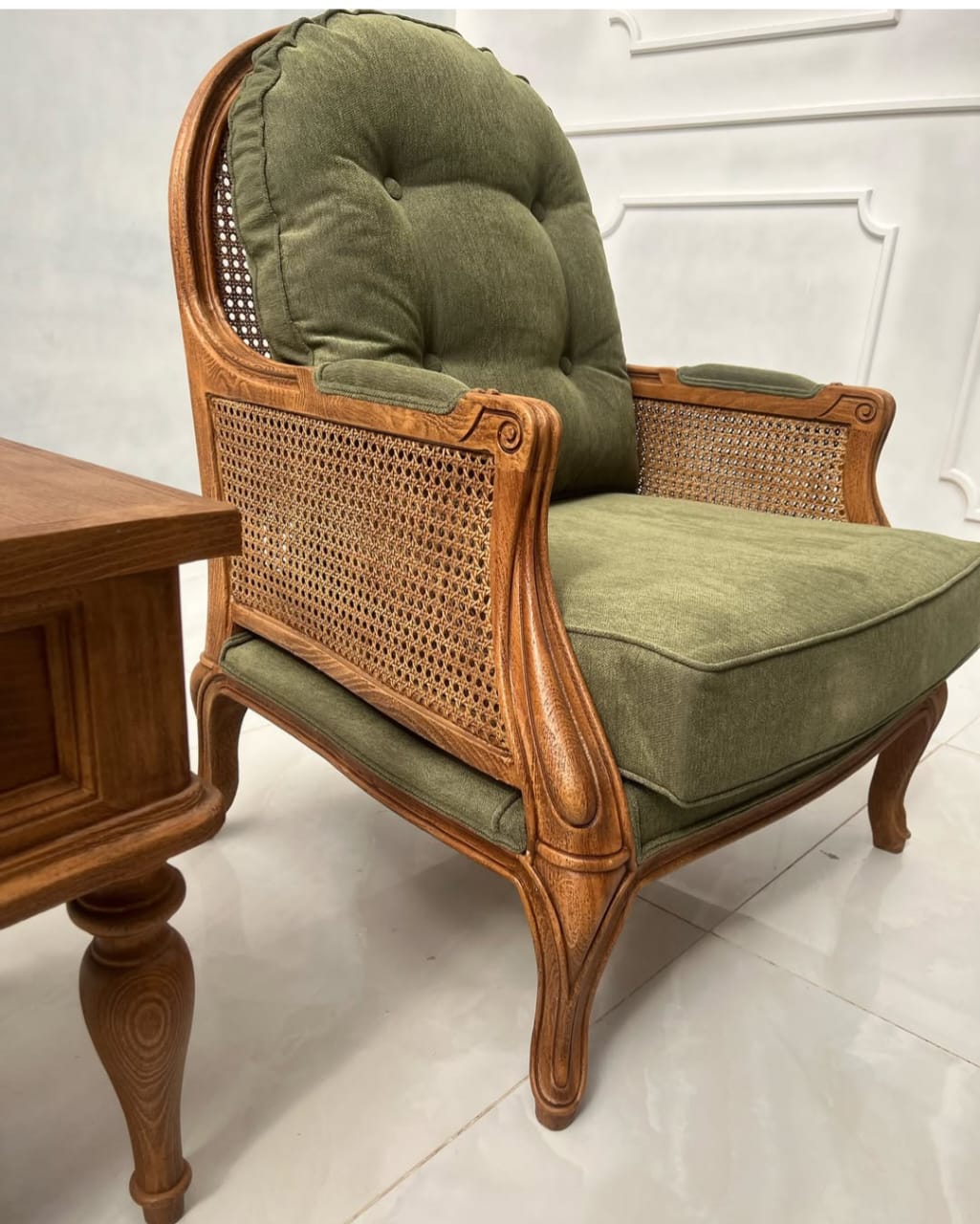 Regal wooden chair